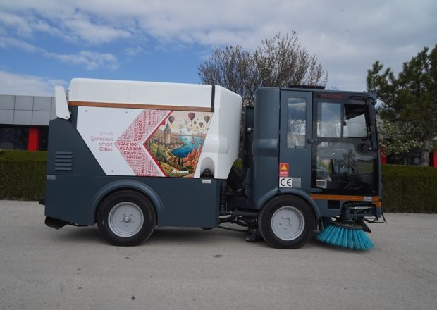 kademe-aga-3000-belden-kirmali-yol-supurme-makinesi-2